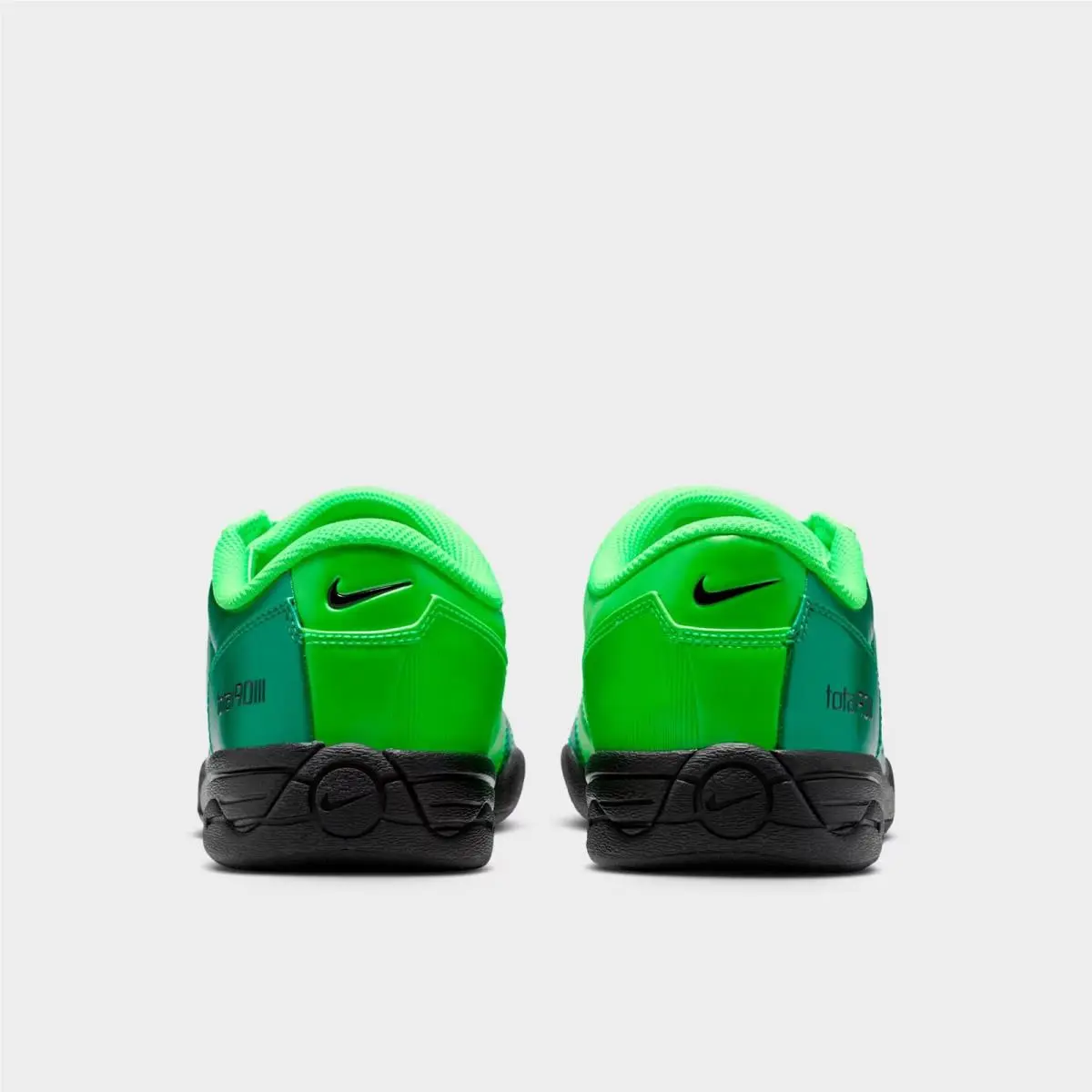 Nike shoes - HQ2851 300 - Malachite/Green Strike/Black 2