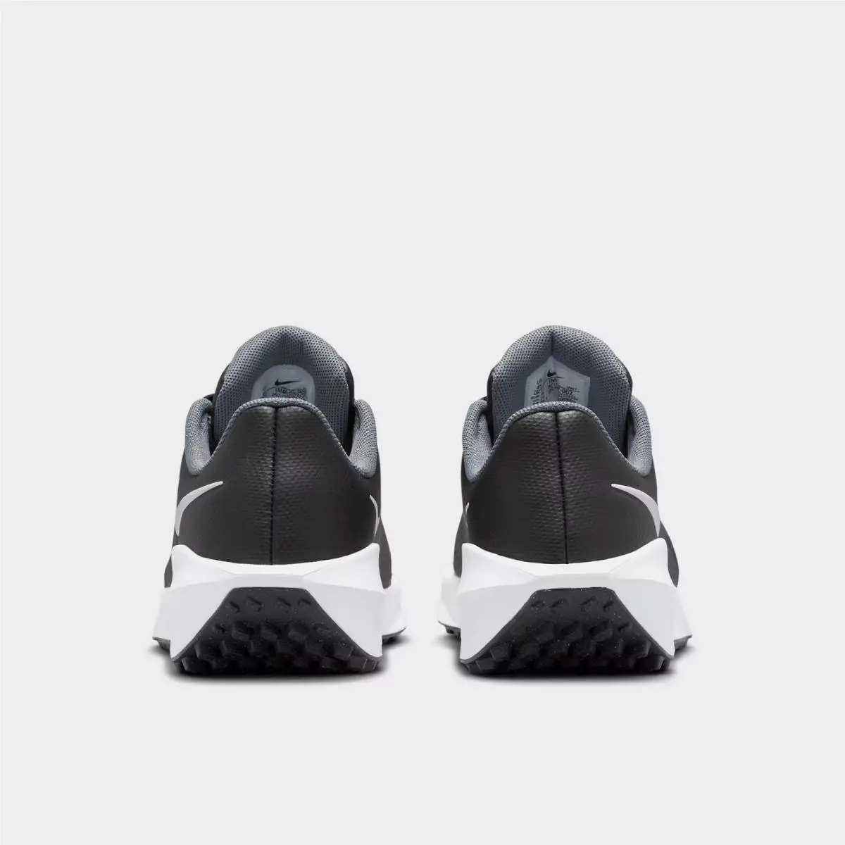 Nike shoes - IM4647 002 - Black/Smoke Grey/White 2