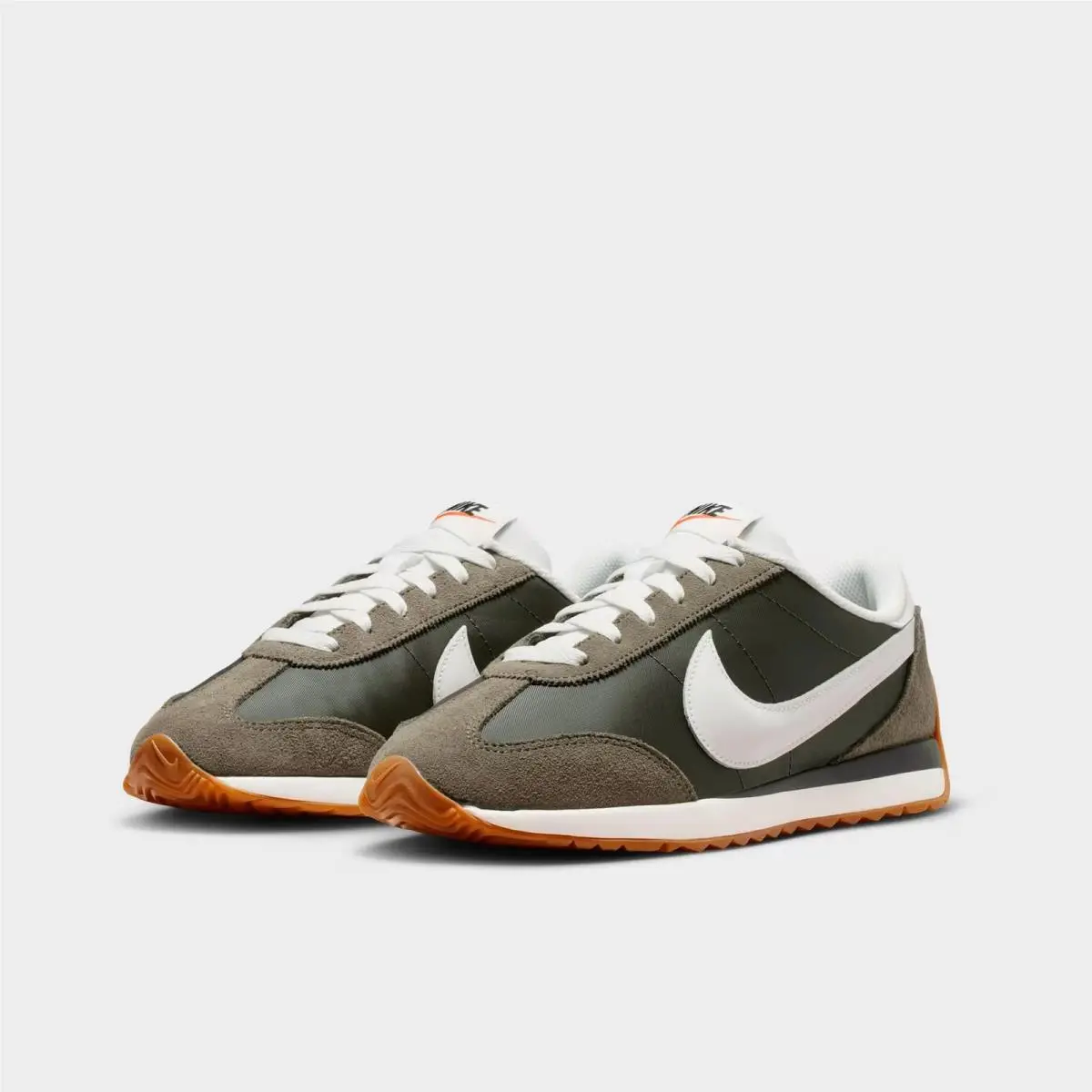 Nike shoes - HM4771 302 - Khaki/Black/Gum Medium Brown/Sail 1