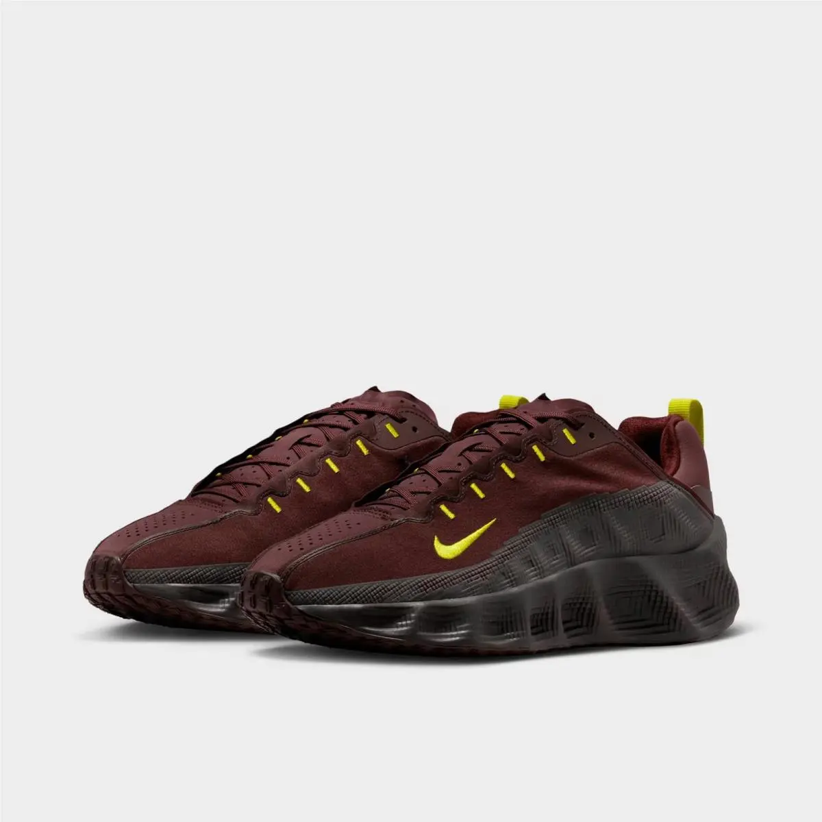 Nike shoes - IM9327 200 - Earth/Black/Bright Cactus/Bright Cactus 5
