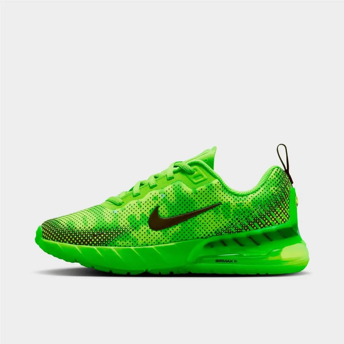Nike shoes - IQ2705 300 - Green Strike/Mean Green/Action Green/Black 3
