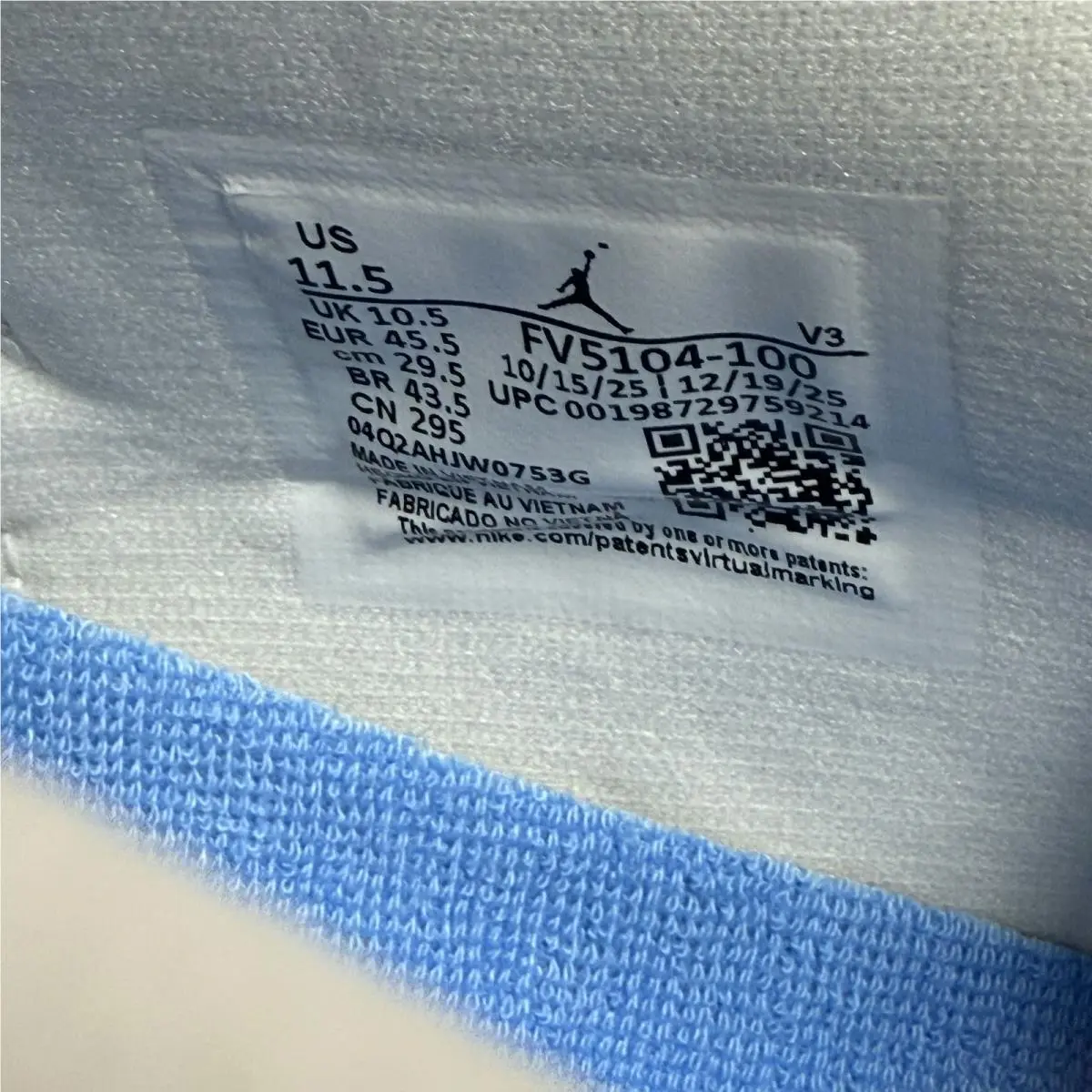 Nike shoes - Jordan 11 Retro Low University Blue (2026) - FV5104-100 - White 4