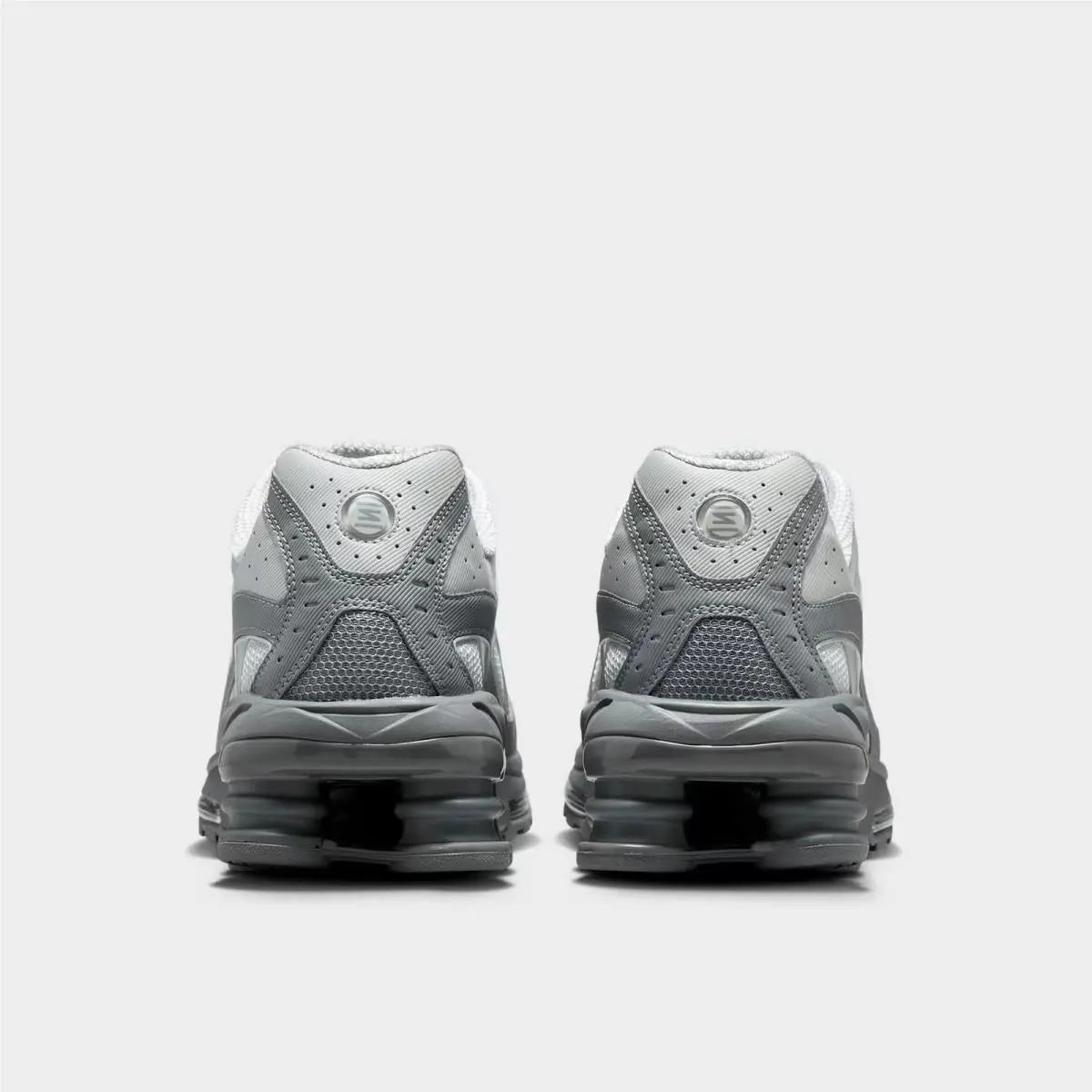 Nike shoes - IR0047 001 - Light Smoke Grey/Smoke Grey/Smoke Grey 6