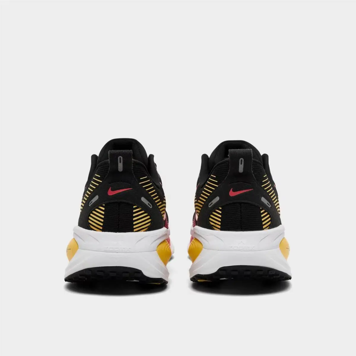 Nike shoes - HM6803 016 - Black/Light Crimson/Topaz Gold/Bright Crimson 6
