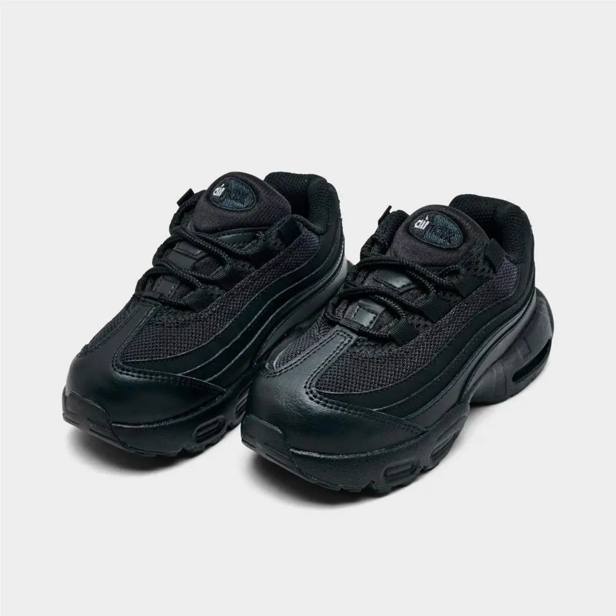 Nike shoes - HQ6365 001 - Black/Black/Black/Anthracite 5