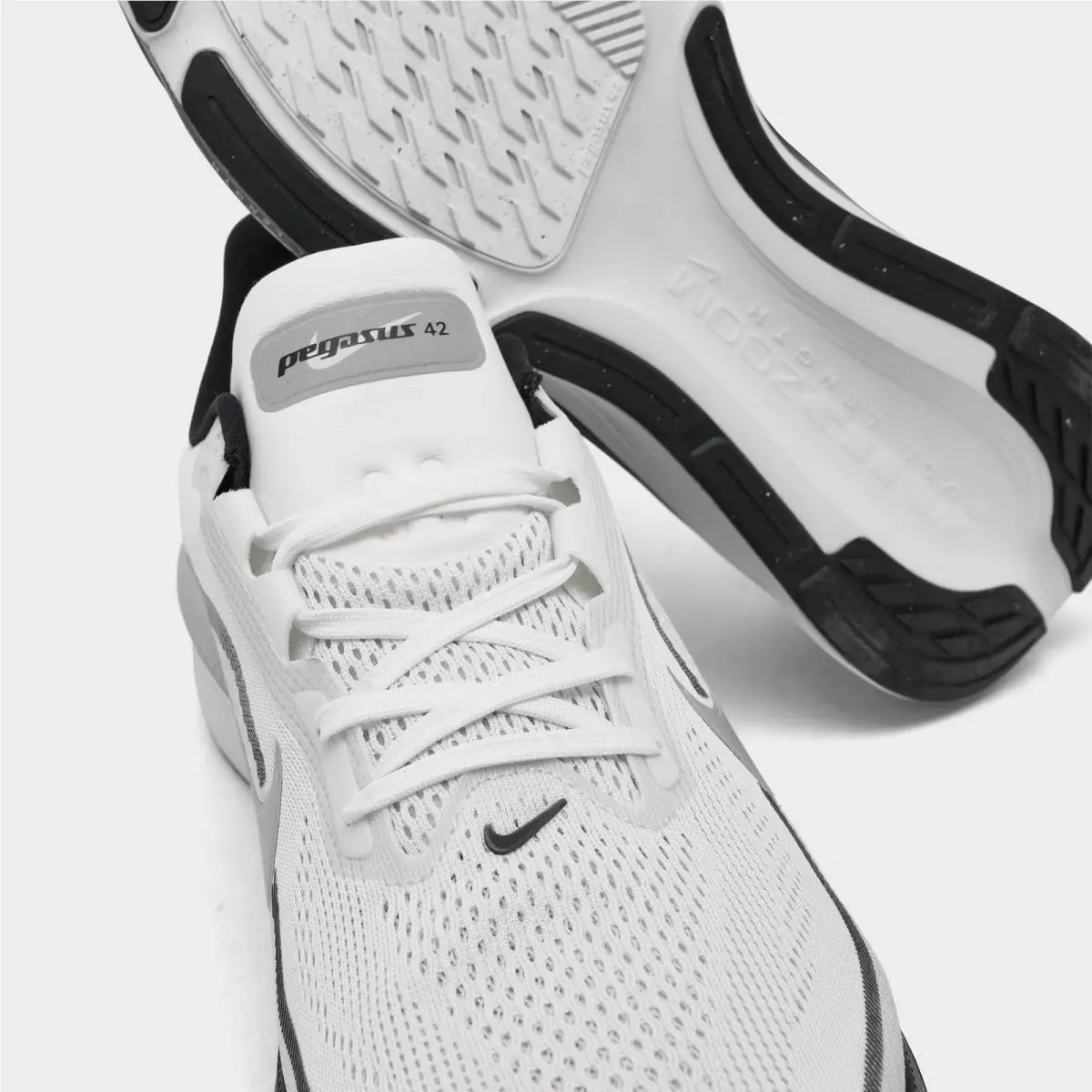 Nike shoes - II7210 100 - Summit White/Photon Dust/Black/Metallic Silver 0