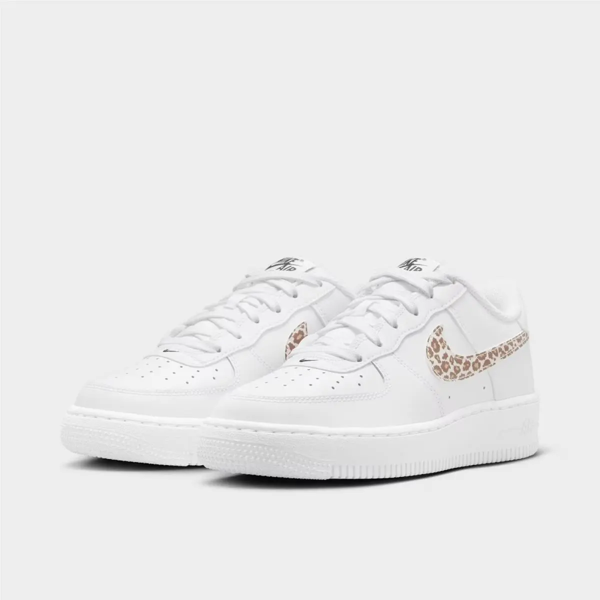 Nike shoes - IR0273 100 - White/Black/Multicolor 1