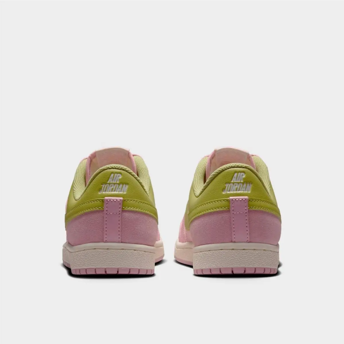 Nike shoes - IQ0704 607 - Iced Carmine/Sail/Lawn 2