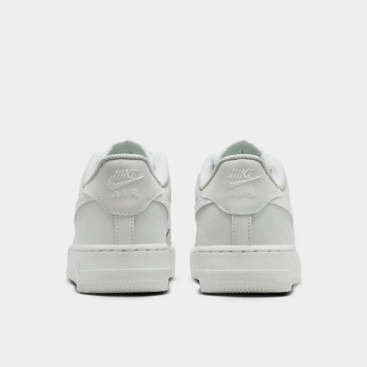 Nike shoes - IO9736 100 - Off White/Summit White/Off White 2