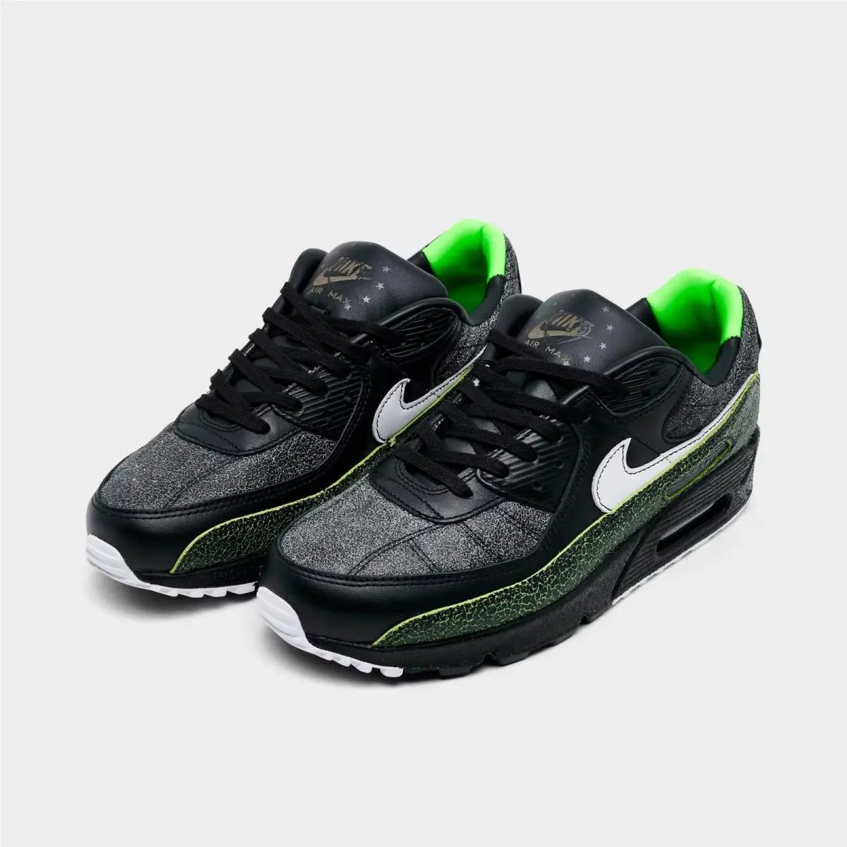 Nike shoes - IU0523 010 - Black/Black/Voltage Green/White 5
