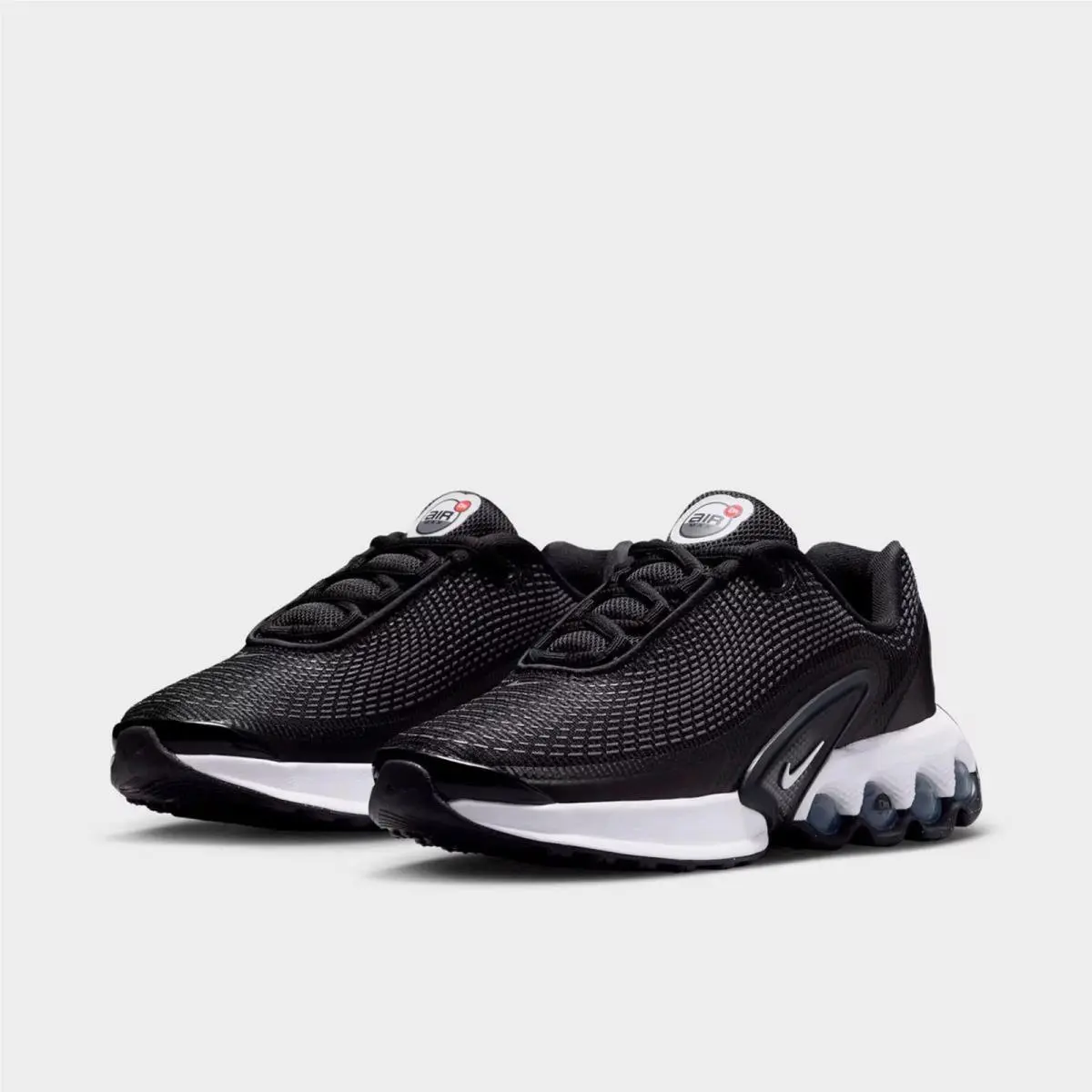 Nike shoes - IH7672 004 - Black/Dark Grey/Black/White 1