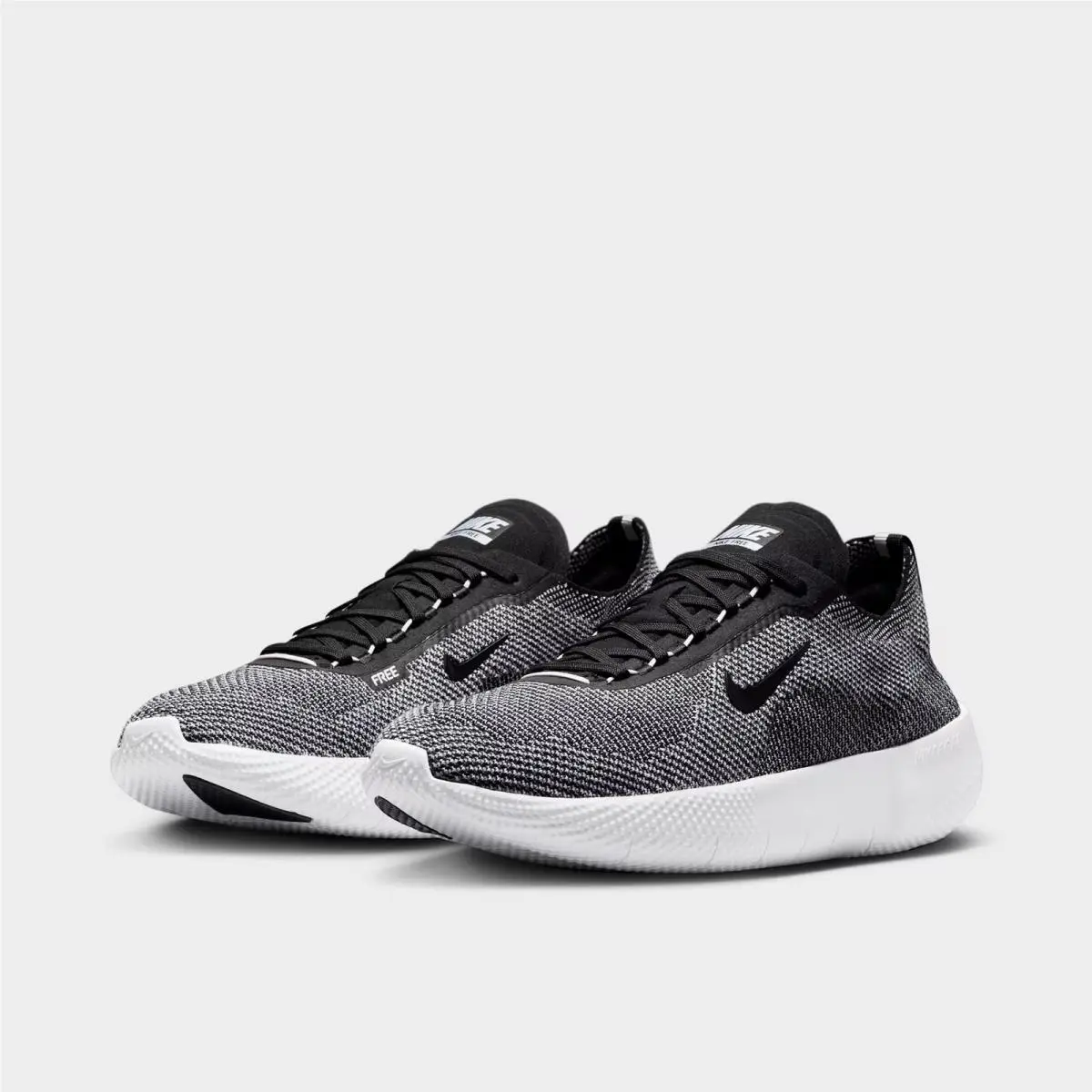 Nike shoes - HF1078 004 - Black/Black/White 5