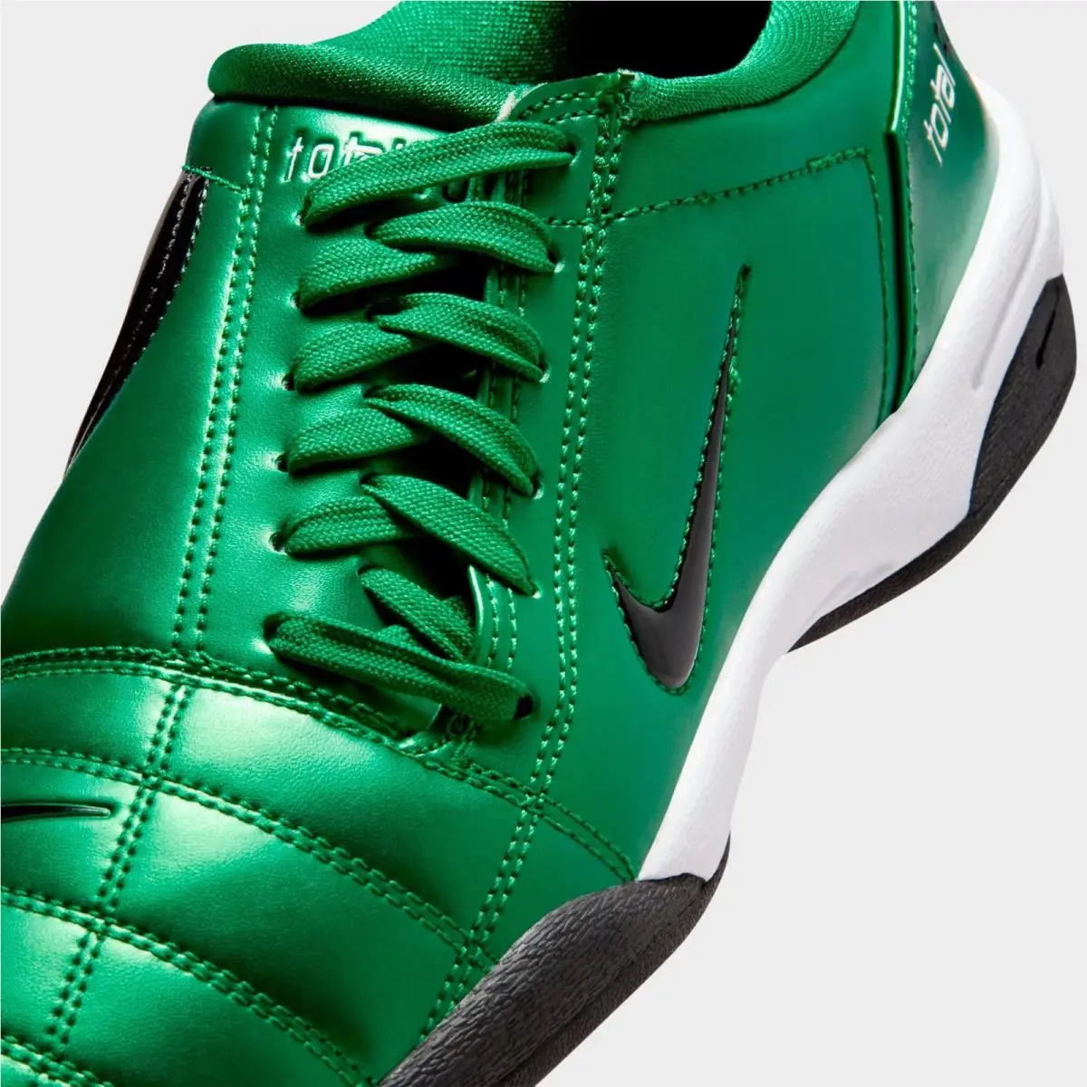 Nike shoes - IM7595 300 - Pine Green/White/Black 4