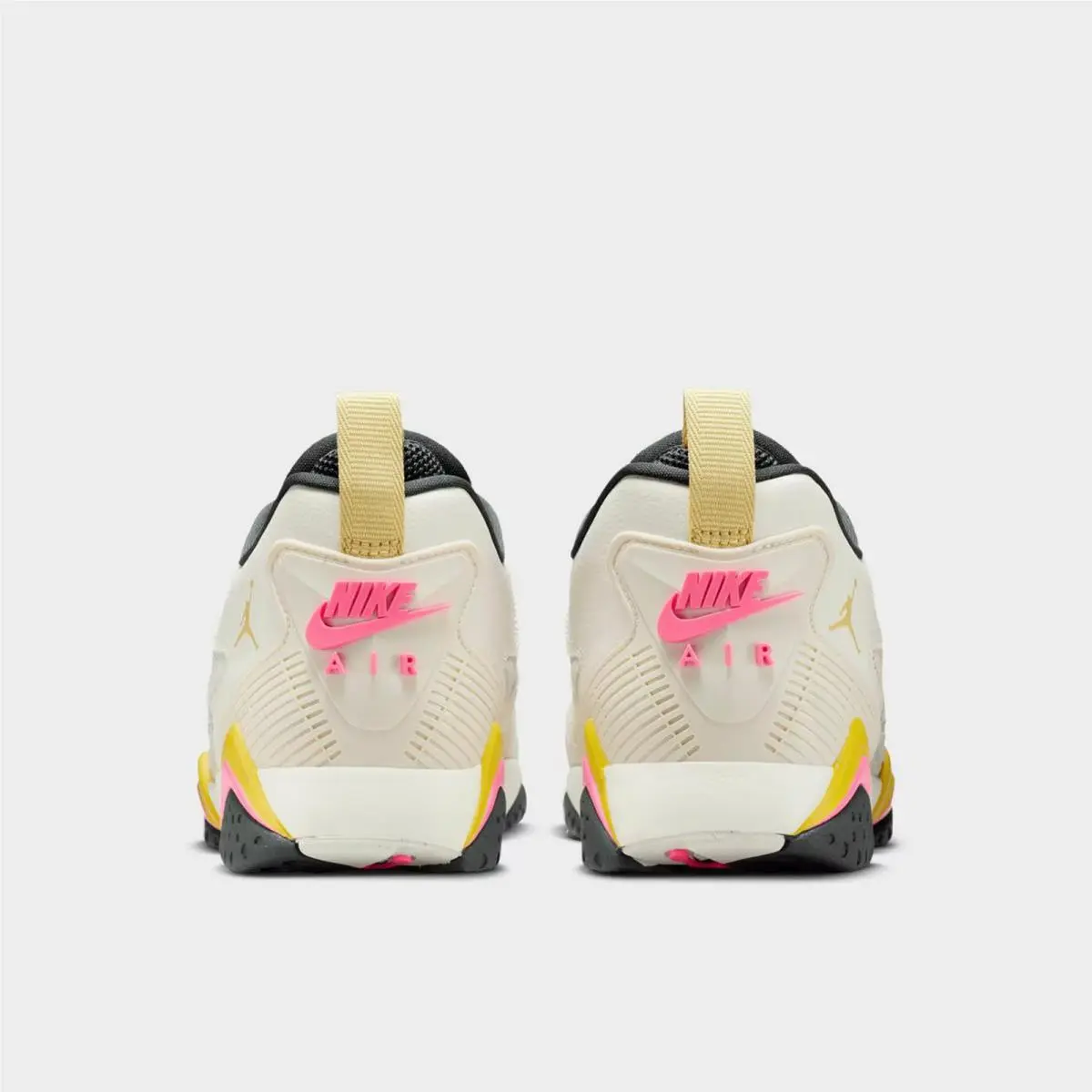 Nike shoes - HQ3950 100 - Sail/Sea Glass/Bright Citron/Pinksicle 2