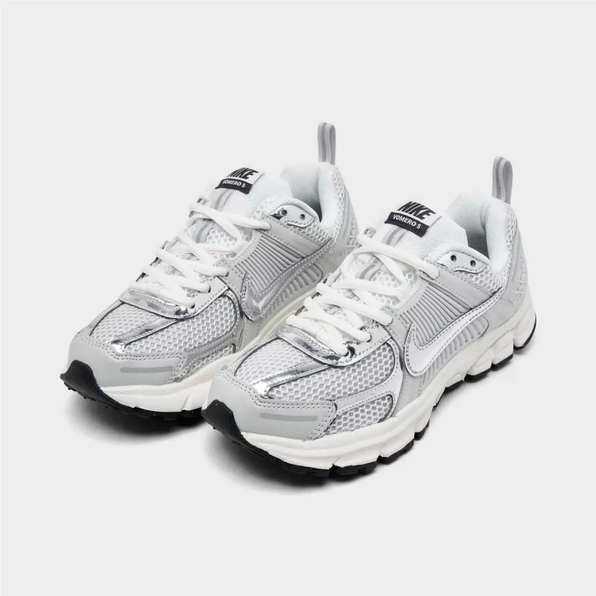 Nike shoes - IM9467 001 - Photon Dust/Gridiron/Sail/Chrome 5