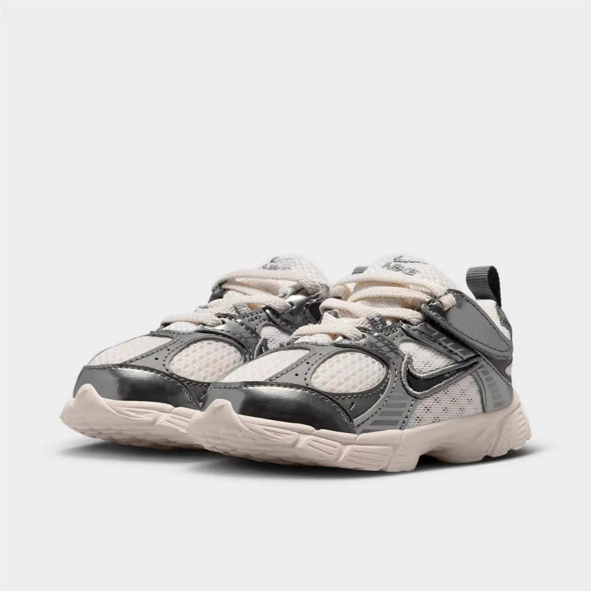 Nike shoes - HQ6413 003 - Phantom/Pencil Point/Black 1