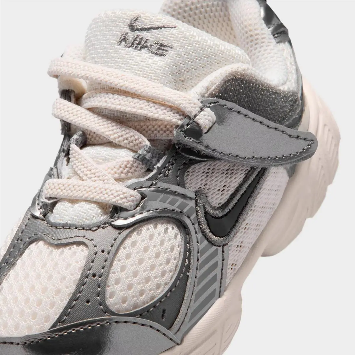 Nike shoes - HQ6413 003 - Phantom/Pencil Point/Black 4