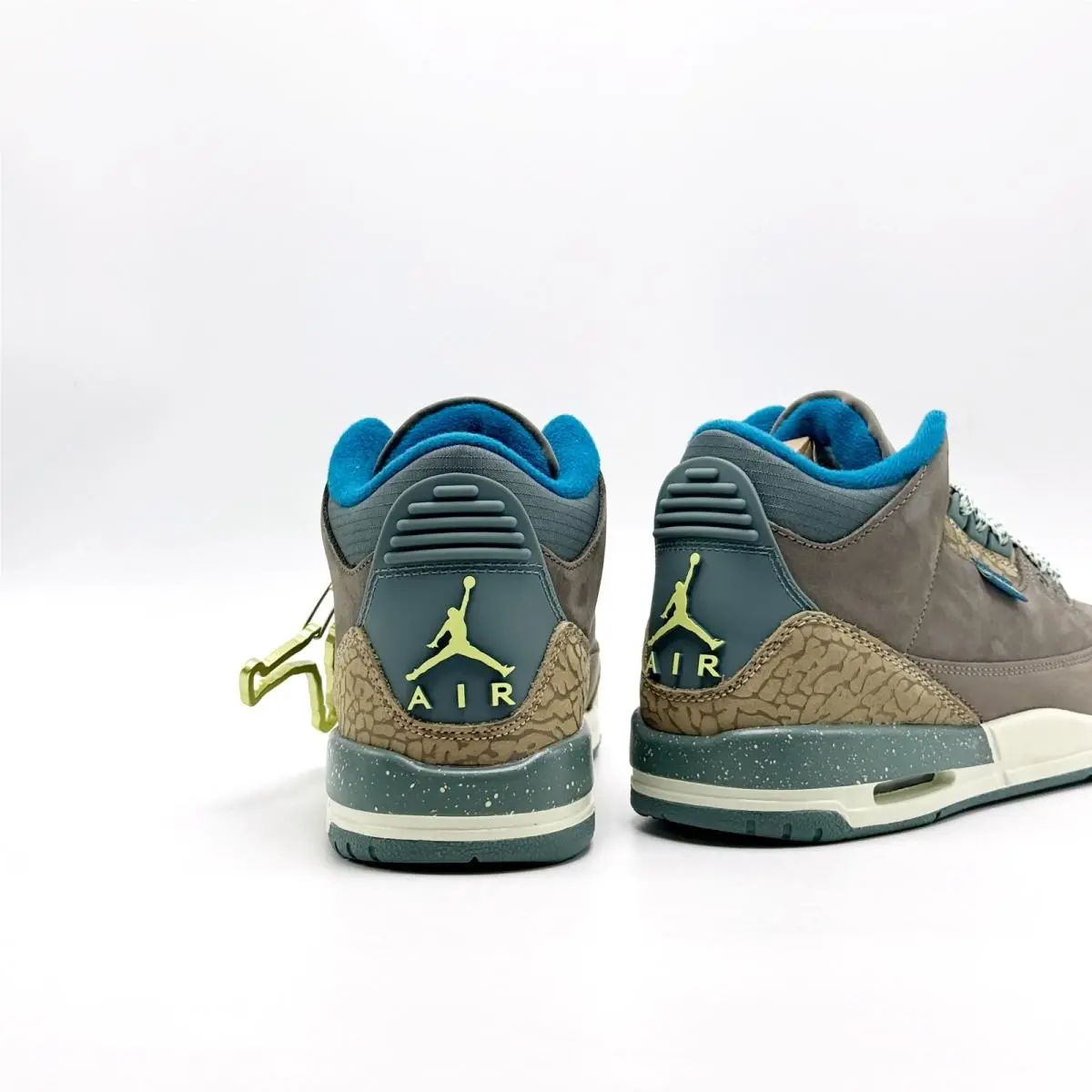Nike shoes - Air Jordan 3 - Air - Brown 8