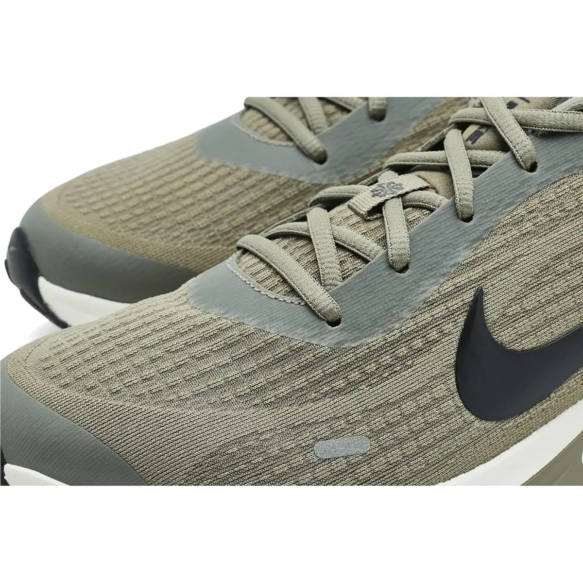 Nike shoes - Black/Smoke Grey/Medium Ash 32