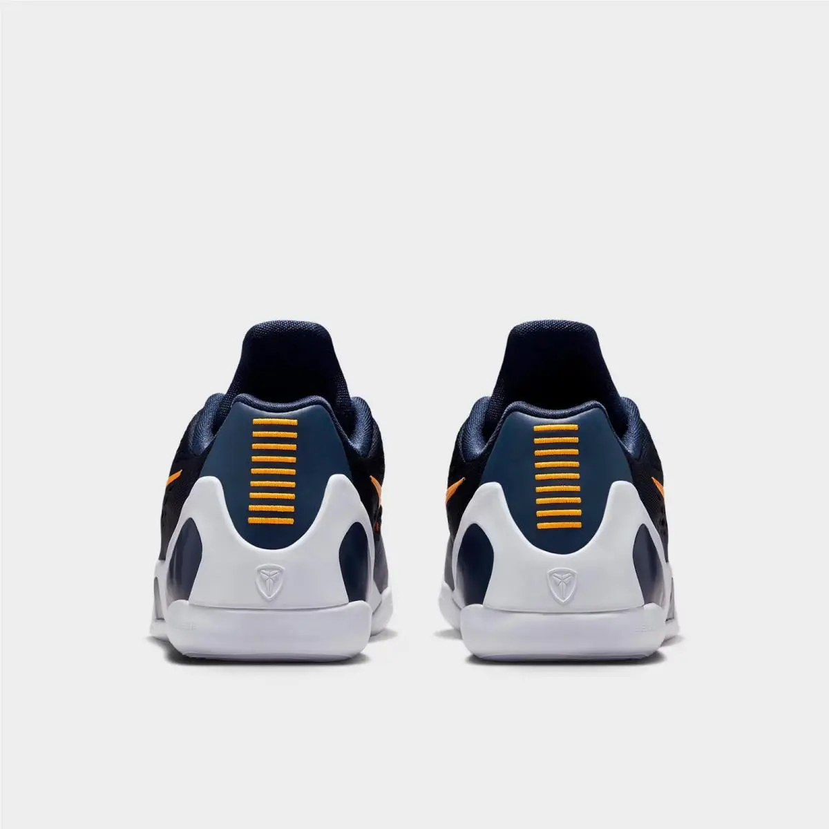 Nike shoes - IM6641 400 - Thunder Blue/Laser Orange/Daybreak 2