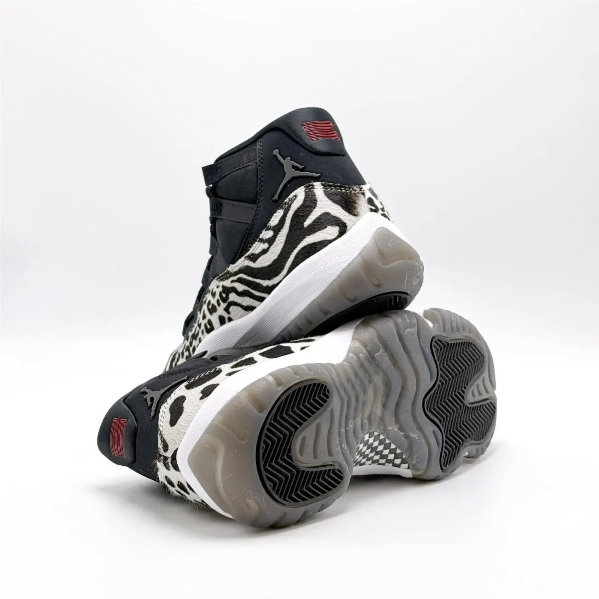 Nike shoes - Air Jordan 11 Low - Air Low - AR0715 010 - Black 9