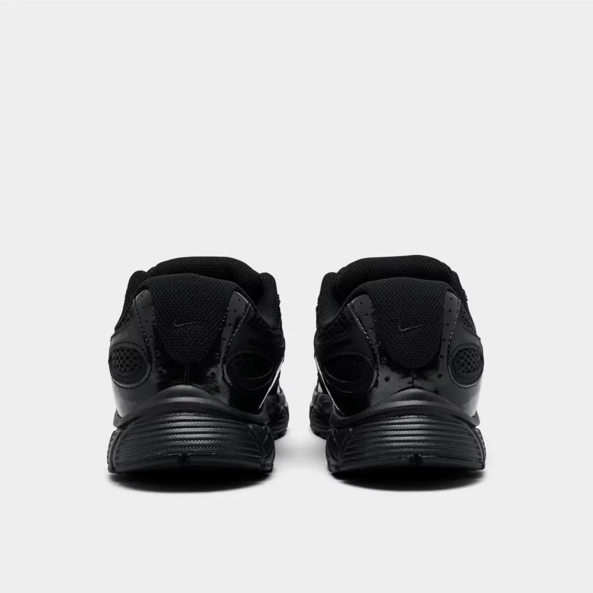 Nike shoes - HQ6411 002 - Black/Black/Anthracite 6