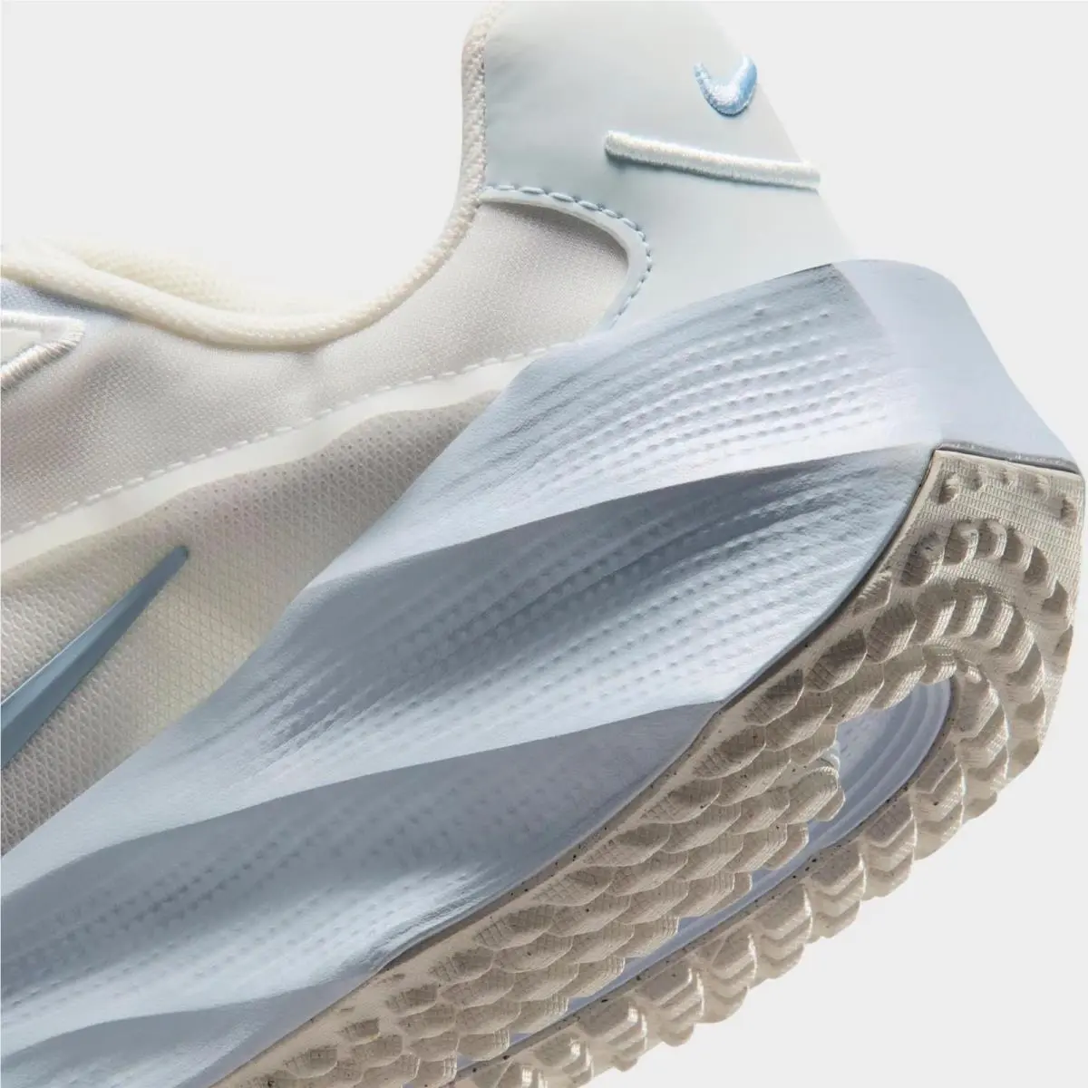 Nike shoes - HQ7025 103 - Summit White/Football Grey/Hydrogen Blue 4