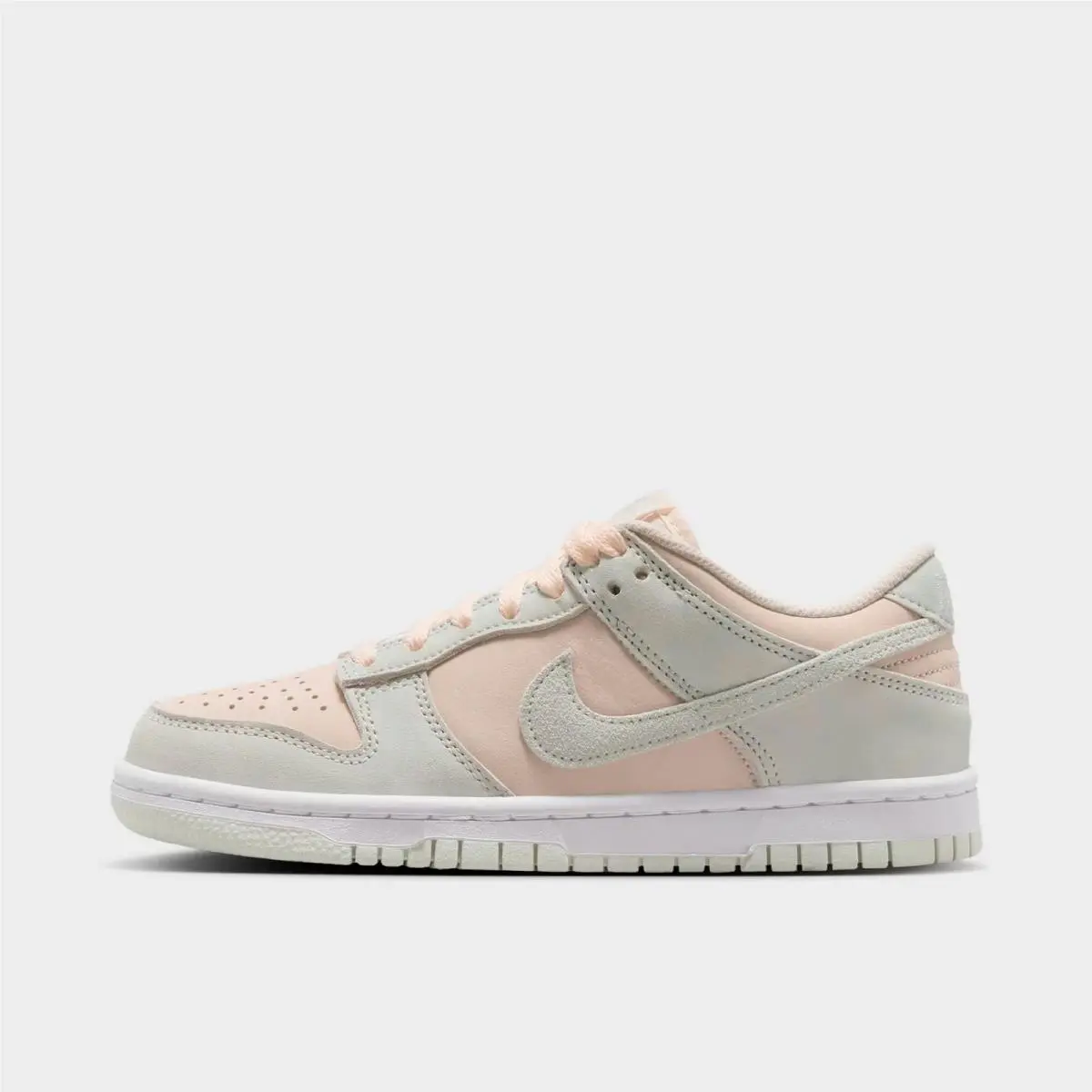 Nike shoes - IH4574 100 - Chalk/White/Barely Green 3