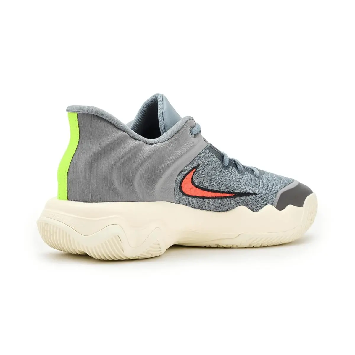 Nike shoes - Black/Metallic Gold 15
