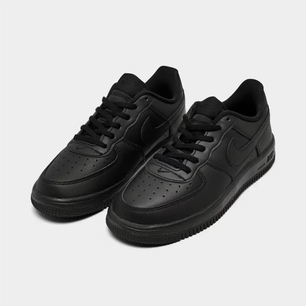 Nike shoes - IF1673 001 - Black/Black/Black 1