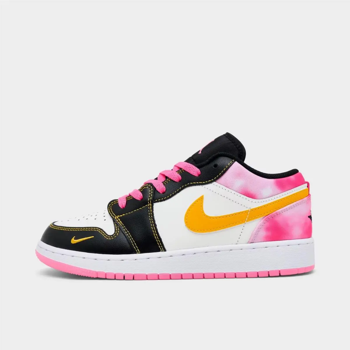 Nike shoes - IV2445 010 - Black/University Gold/Sail 3