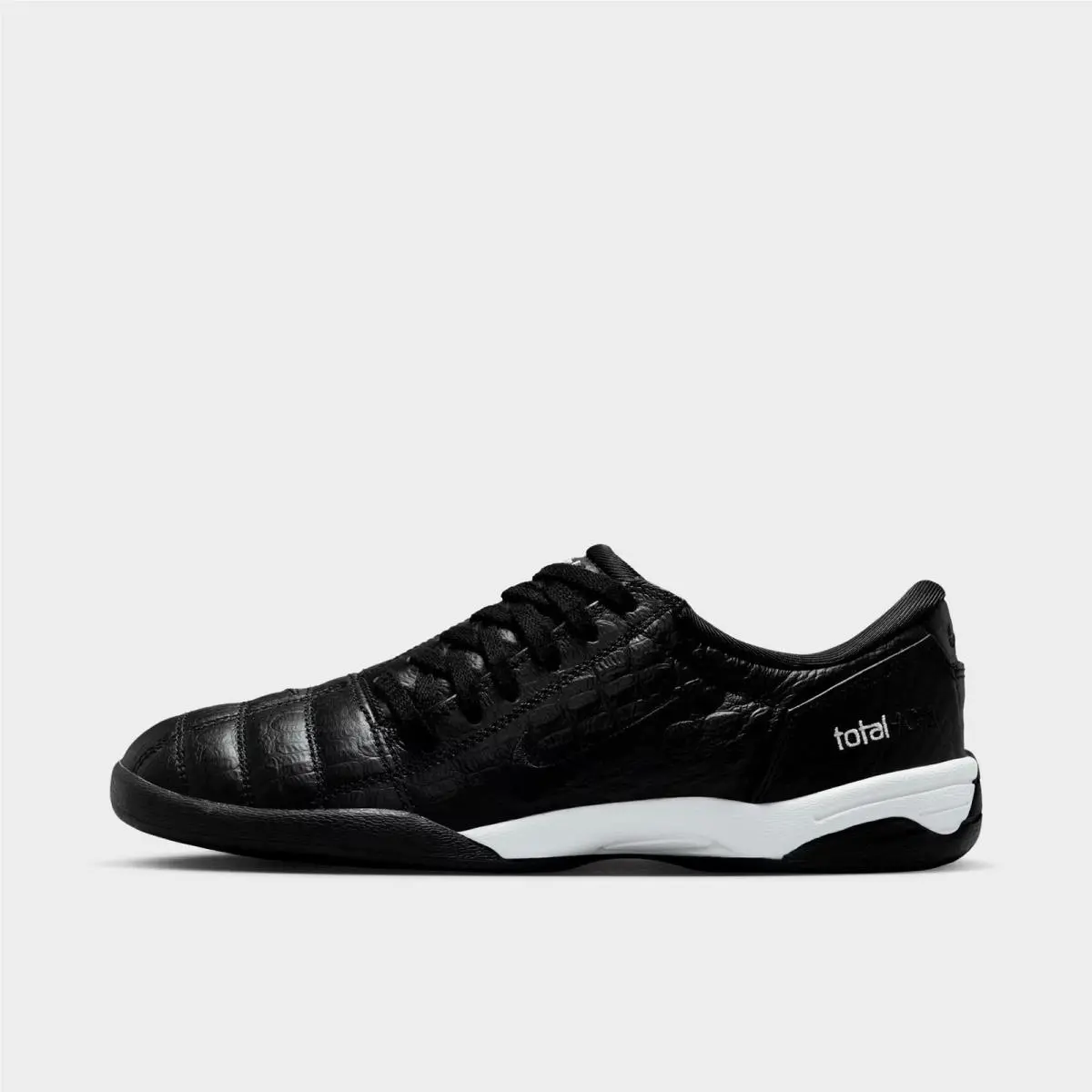 Nike shoes - IF3947 001 - Black/White/Black 3