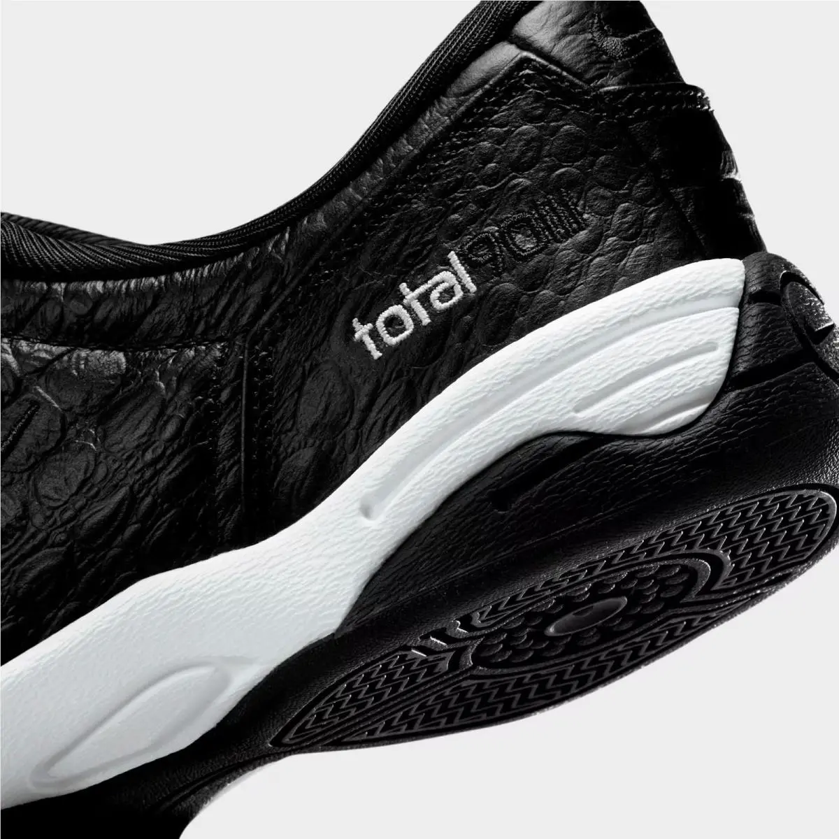 Nike shoes - IF3947 001 - Black/White/Black 4
