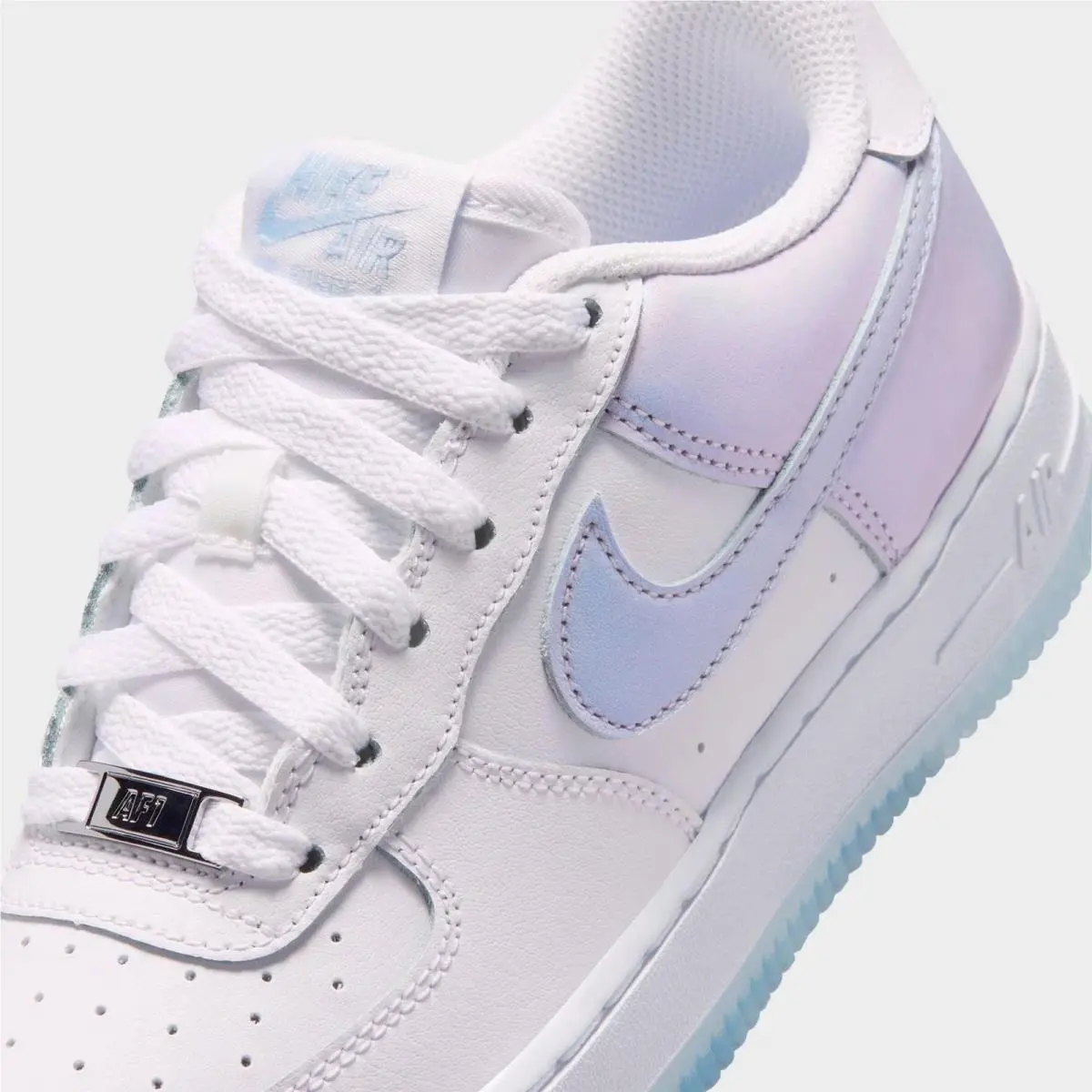 Nike shoes - IR0190 100 - White/Blue Tint/Metallic Silver 4