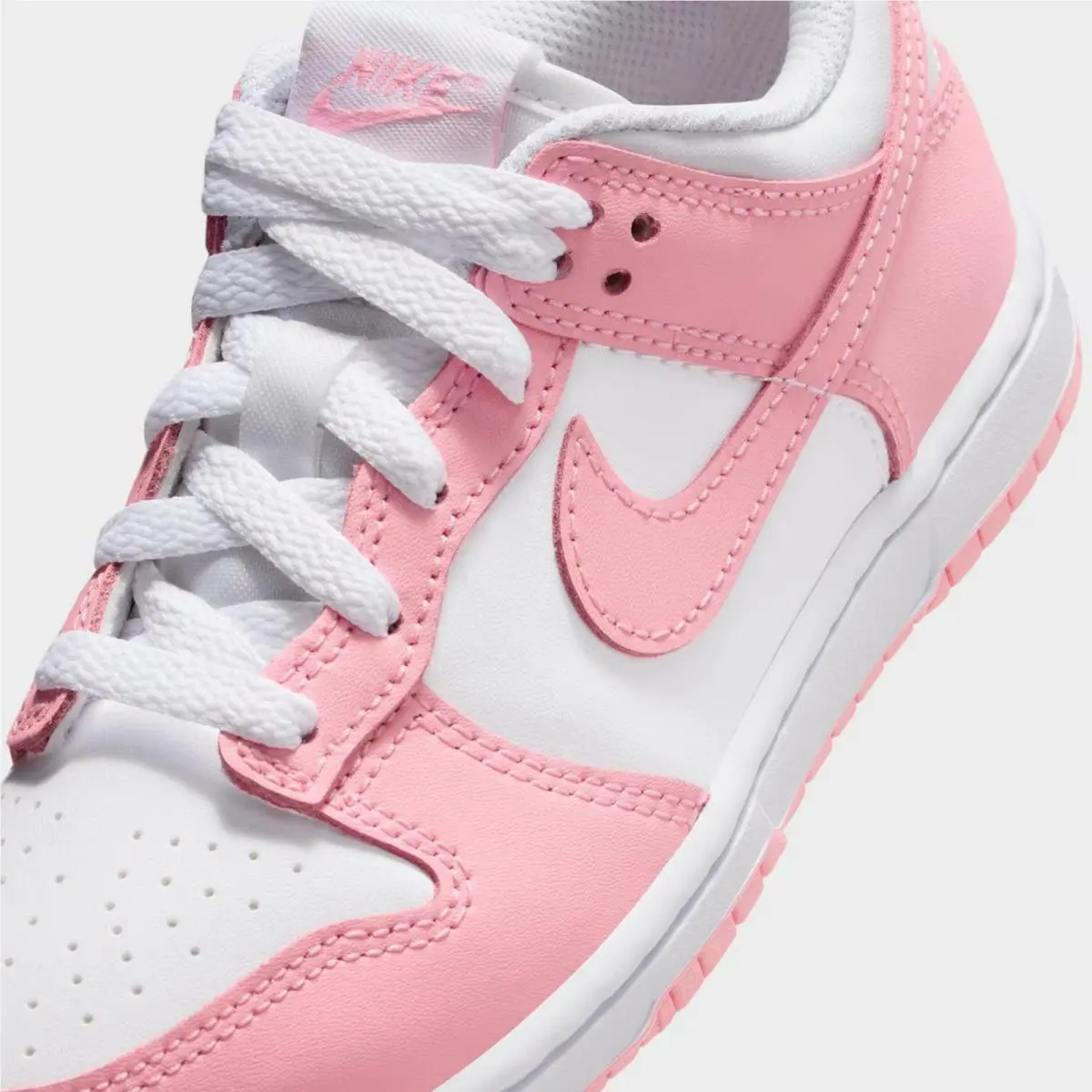 Nike shoes - FB9108 125 - White/White/White/Medium Soft Pink 0