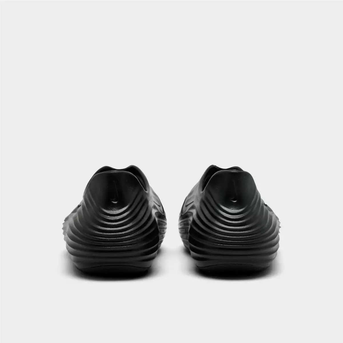 Nike shoes - IF1746 001 - Black/Black/Black 2