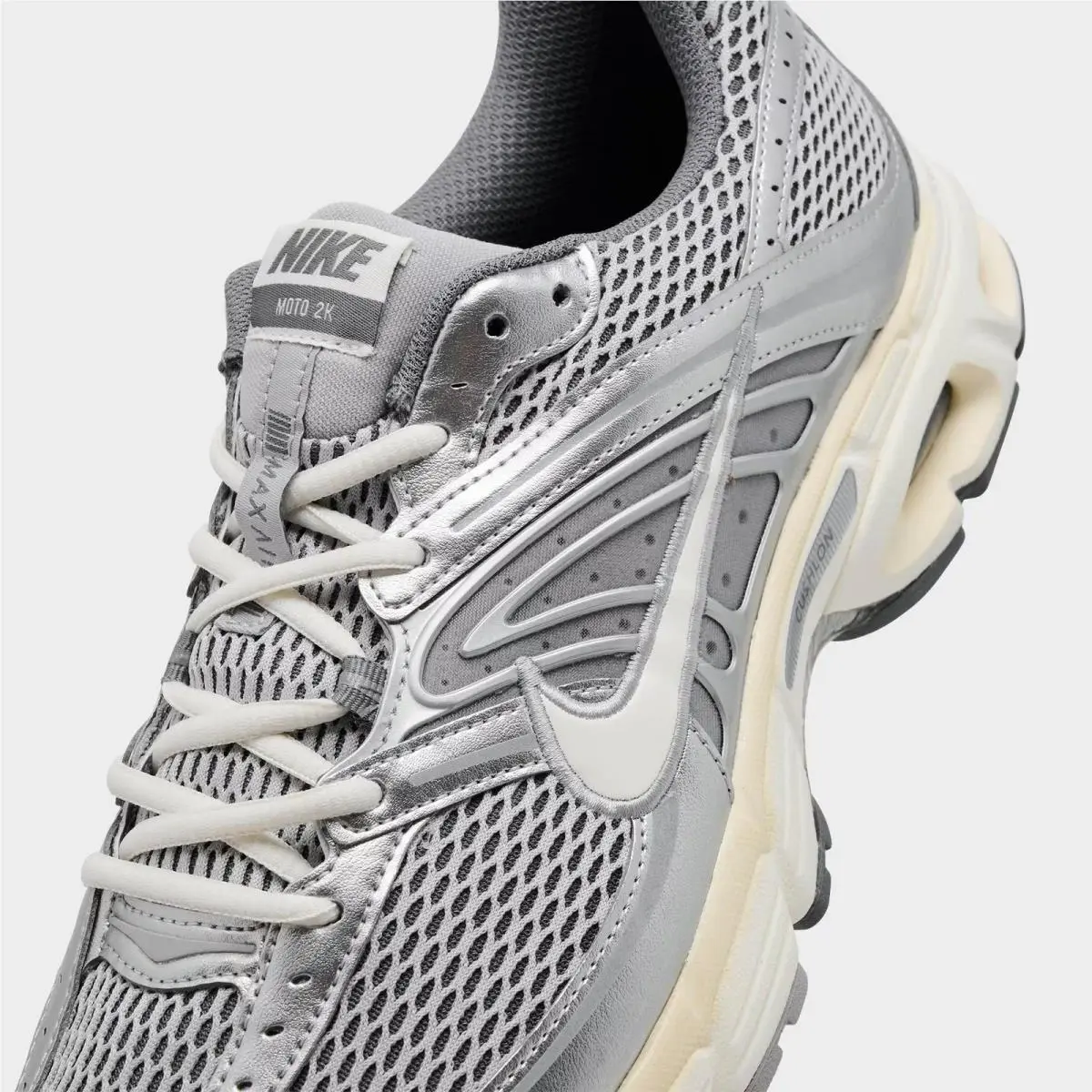 Nike shoes - IQ7592 077 - Light Smoke Grey/Sail/Cool Grey/Coconut Milk/Metallic Silver 0