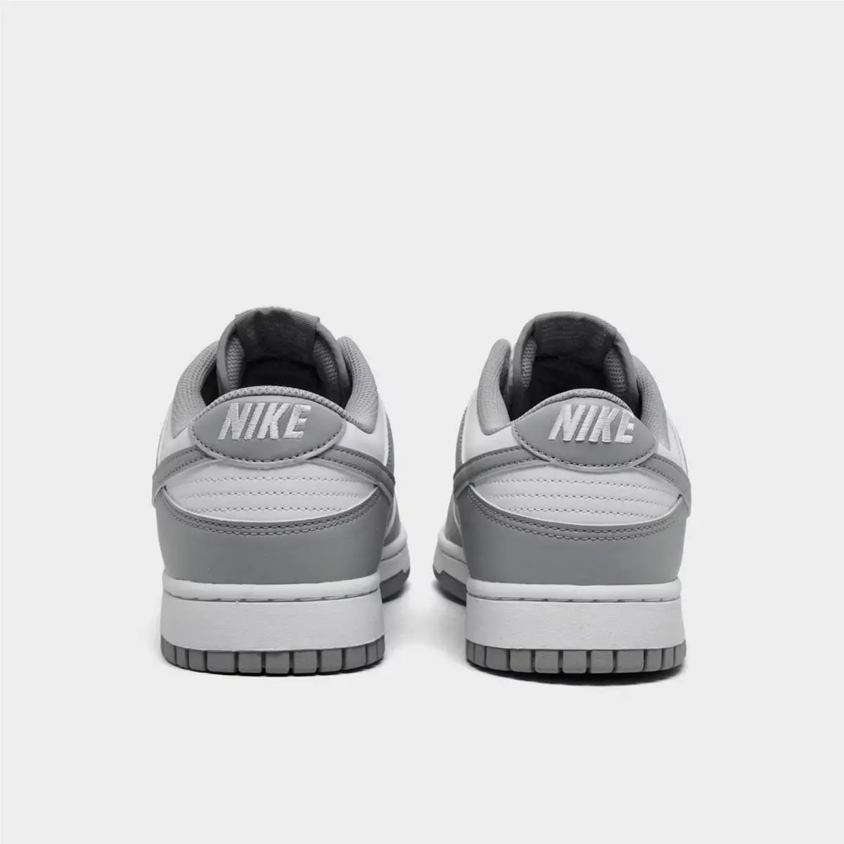 Nike shoes - HF5441 105 - White/White/Light Smoke Grey 2