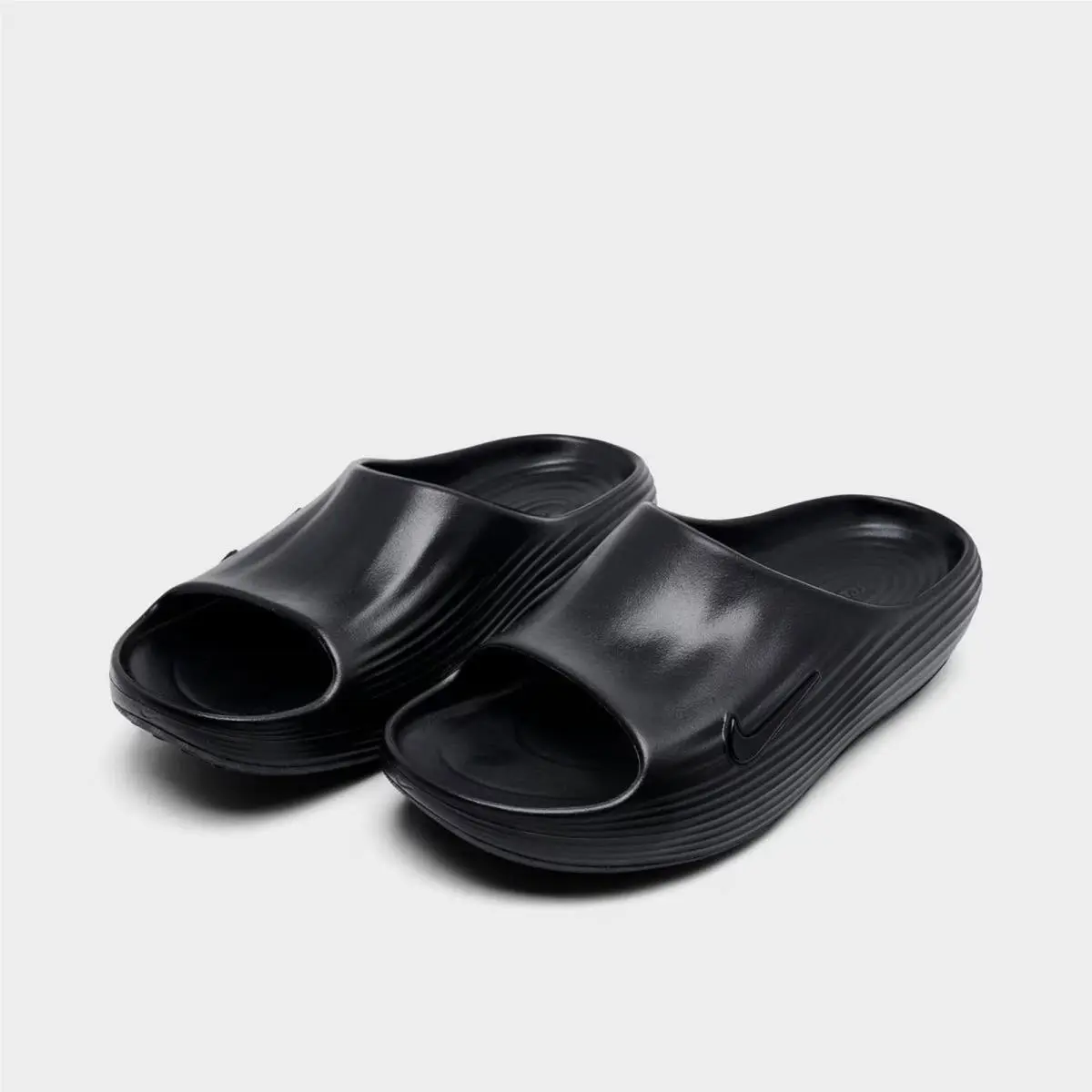 Nike shoes - HV4479 001 - Black/Black/Black 1
