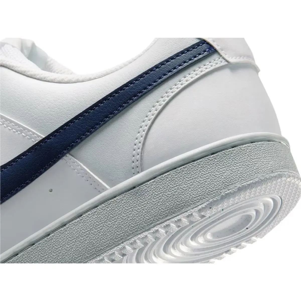 Nike shoes - White/Navy 16