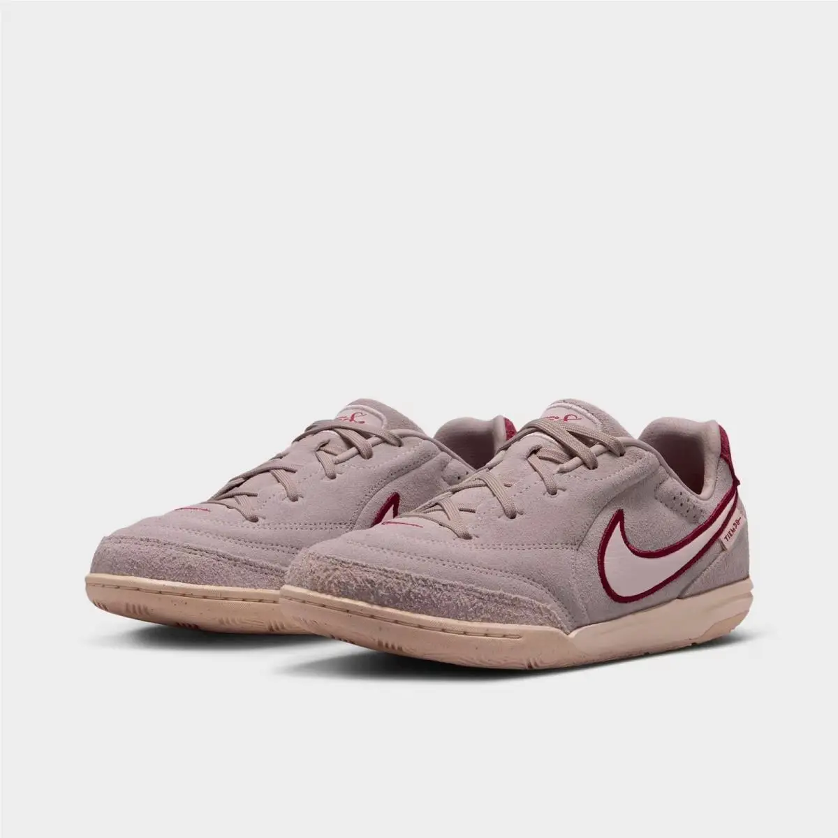Nike shoes - IO9608 216 - Moon Particle/Team Red/Chalk 1
