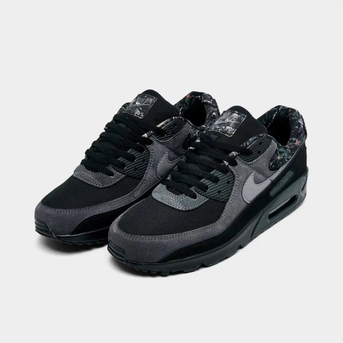 Nike shoes - IQ0300 001 - Black/Dark Smoke Grey/Metallic Cool Grey 1