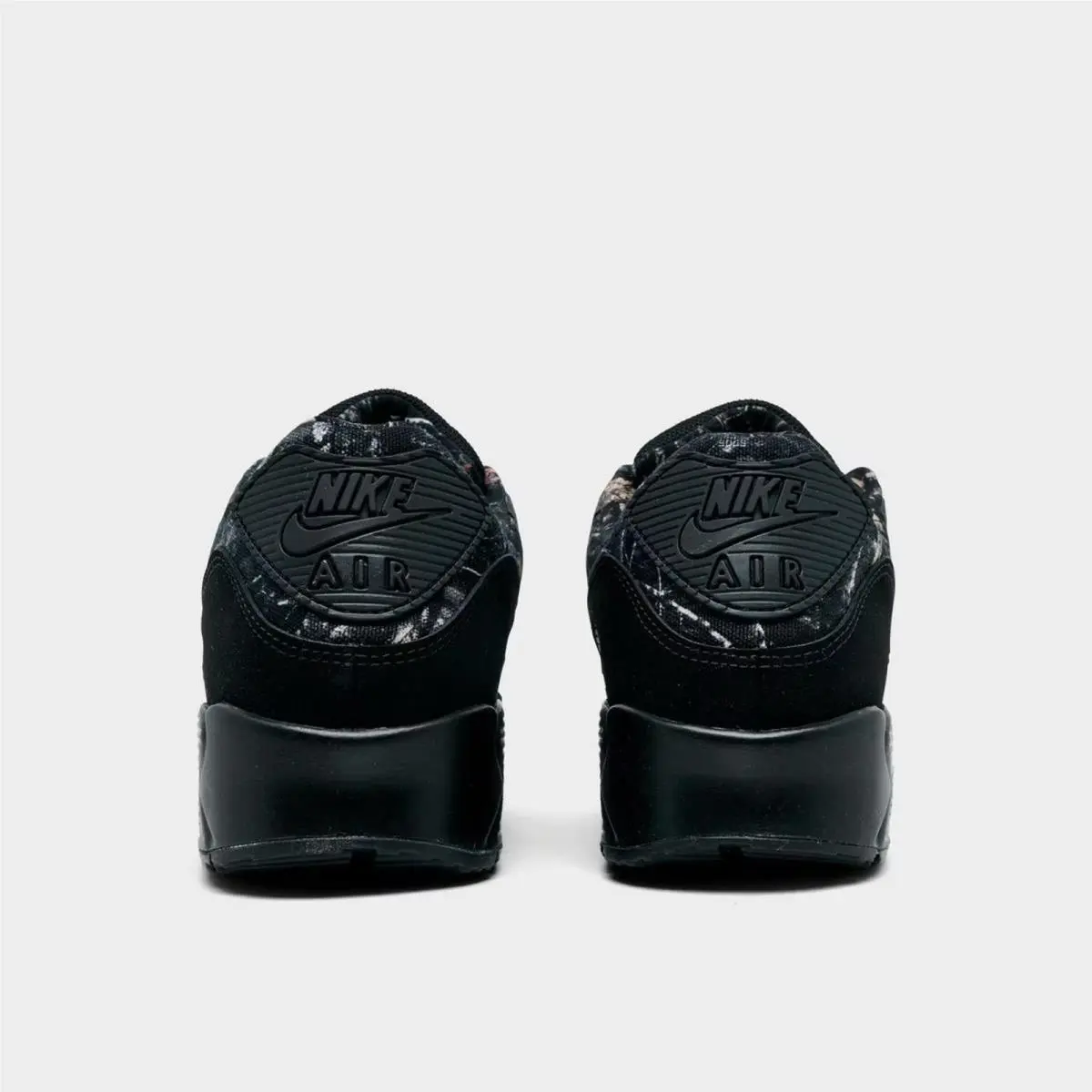 Nike shoes - IQ0300 001 - Black/Dark Smoke Grey/Metallic Cool Grey 2