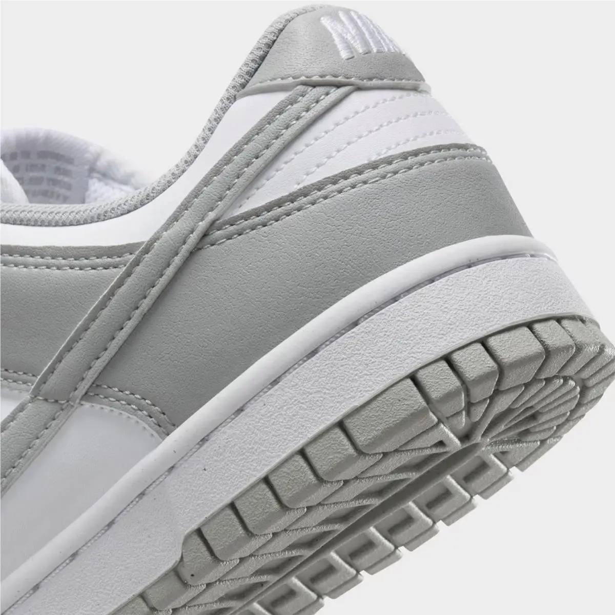 Nike shoes - DD1873 113 - White/Light Smoke Grey 4