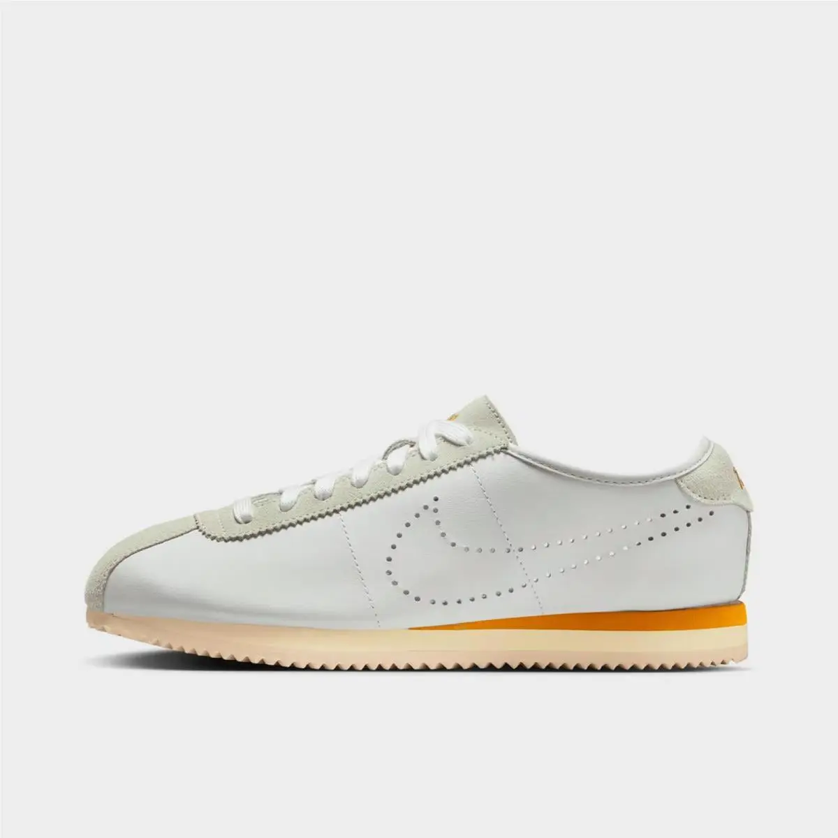Women`s Nike Cortez Leather Casual Shoes HQ1841 100