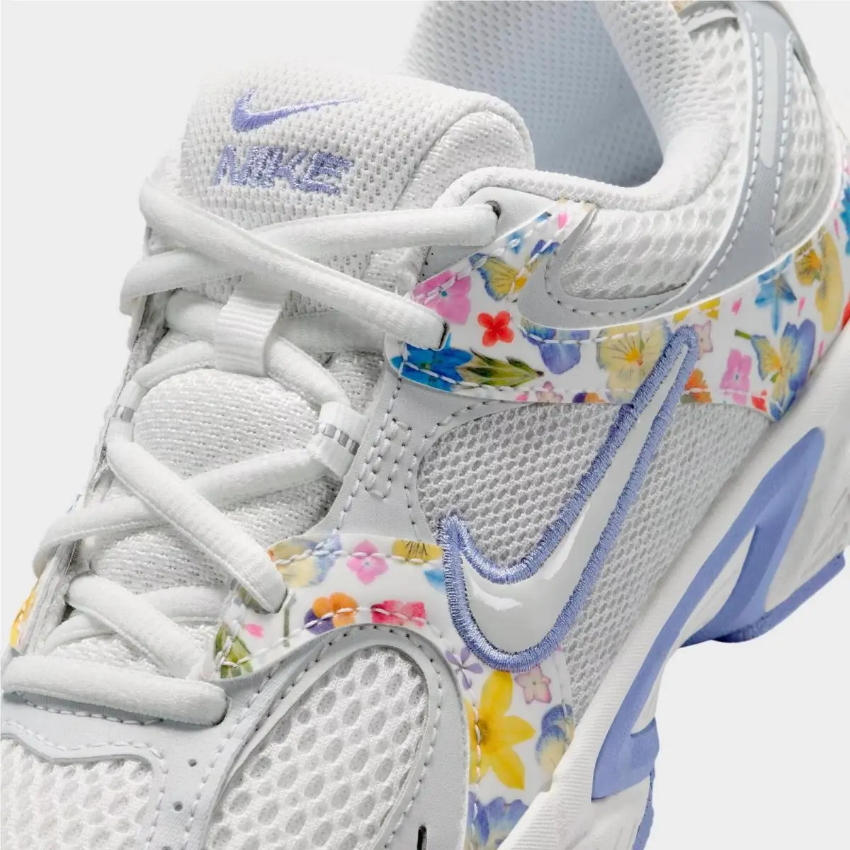 Nike shoes - IQ9036 100 - Summit White/Photon Dust/Light Thistle/Summit White 0
