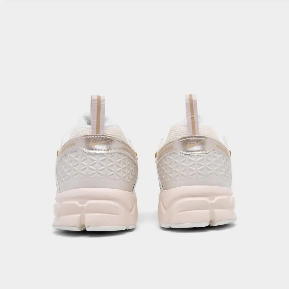 Nike shoes - IR4587 110 - Chalk/Chalk/Sail 2