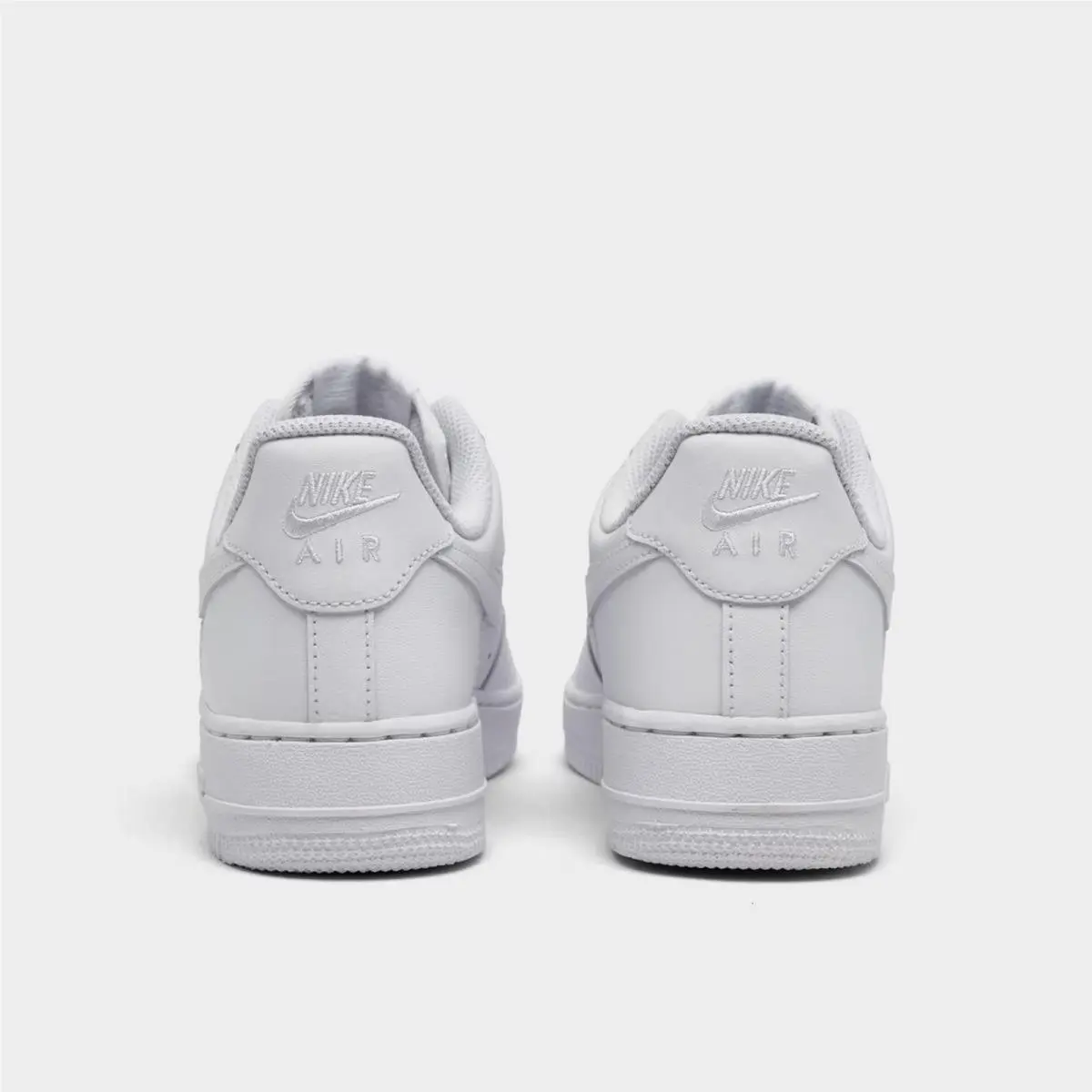 Nike shoes - DD8959 100 - White/White/White 6