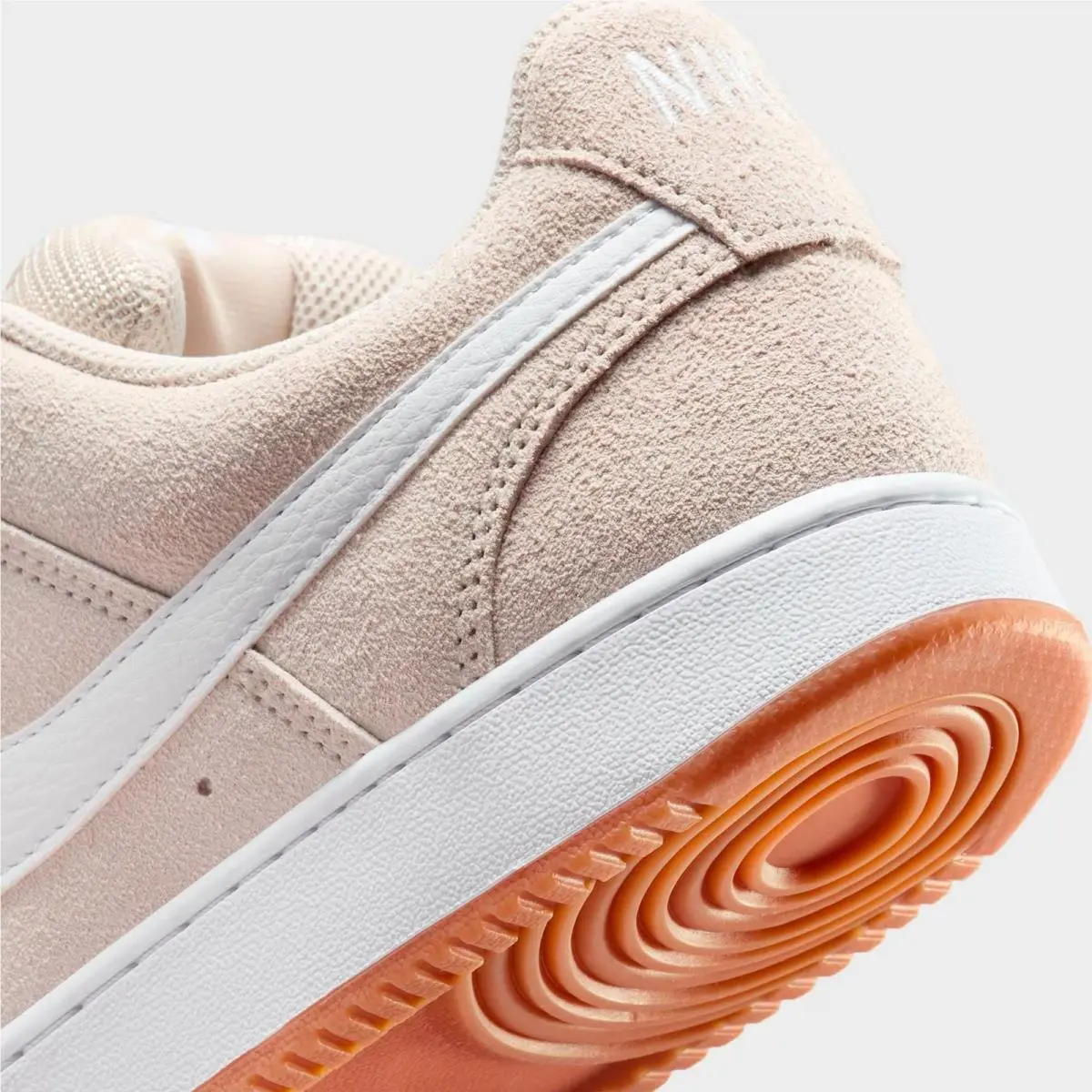 Nike shoes - IO7727 100 - Light Orewood Brown/Gum Medium Brown/White 4