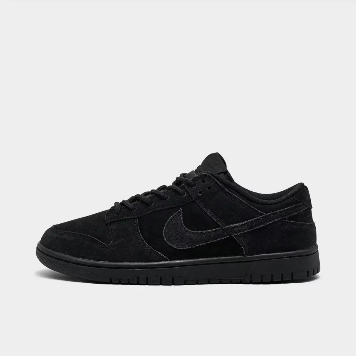 Nike shoes - IB6651 001 - Black/Black/Black 3